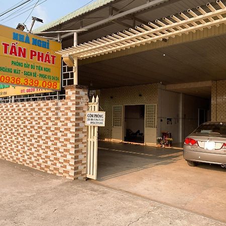 Nhà Nghỉ TáN PháT 호텔 Ap Thanh Son 외부 사진