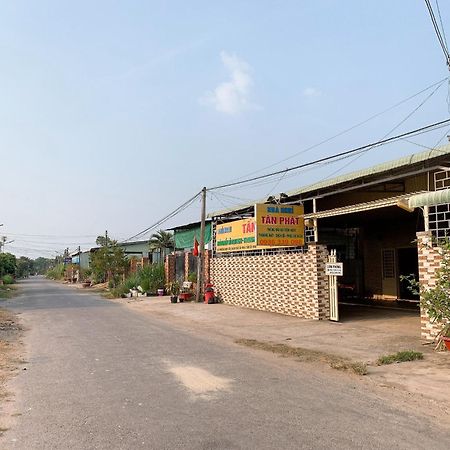 Nhà Nghỉ TáN PháT 호텔 Ap Thanh Son 외부 사진