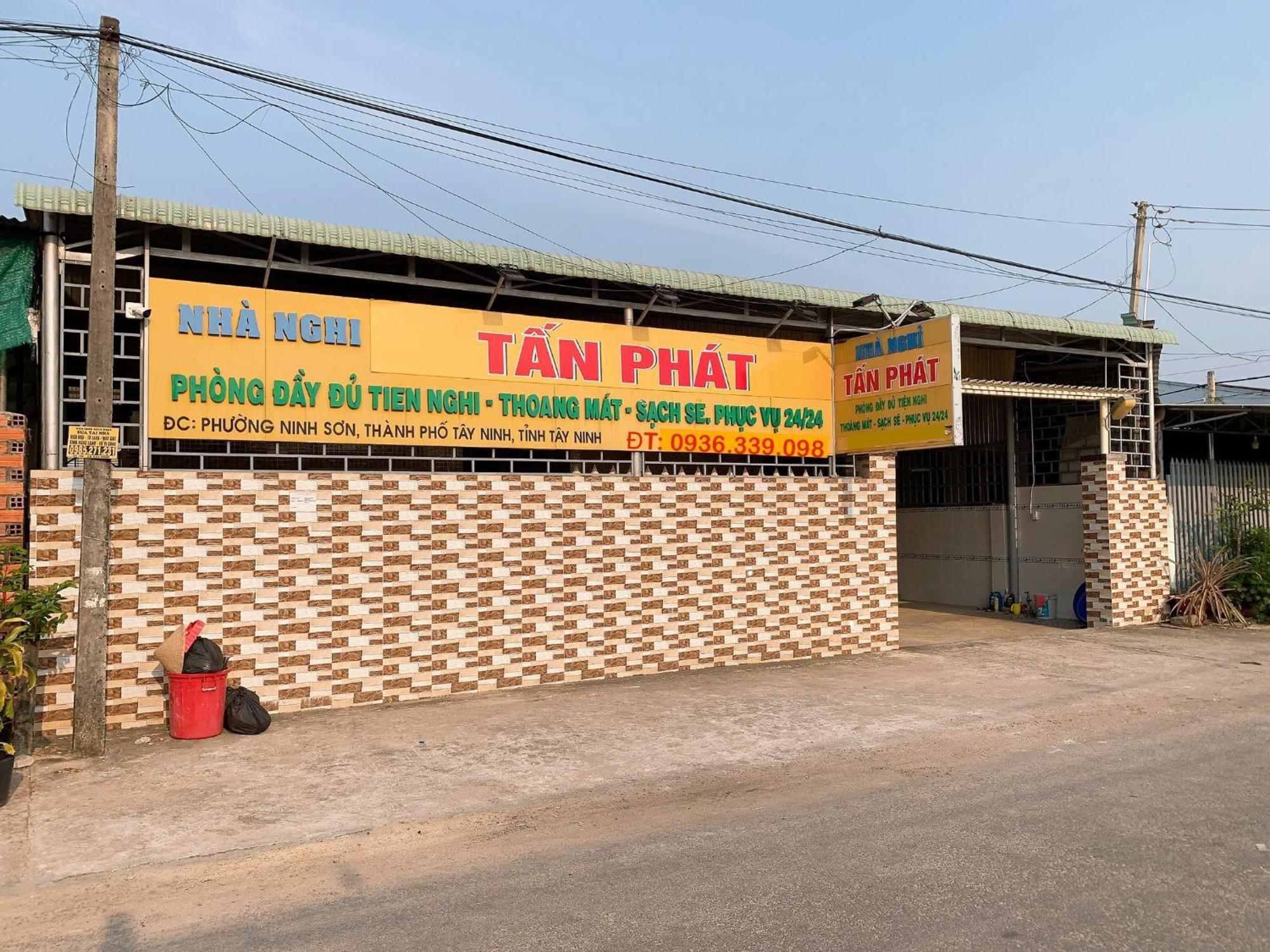 Nhà Nghỉ TáN PháT 호텔 Ap Thanh Son 외부 사진